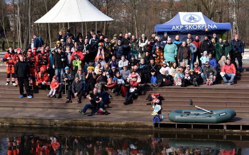 zdjęcie przedstawiające uczestników Skorpenowego Spływu Łyną