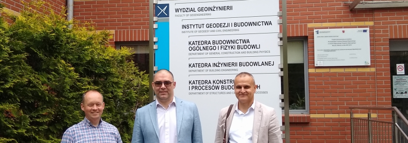 dr hab. inż. Piotr Kosiński, prof UWM wraz z prof. Borko Bulajić i prof. Miljan Kovacević