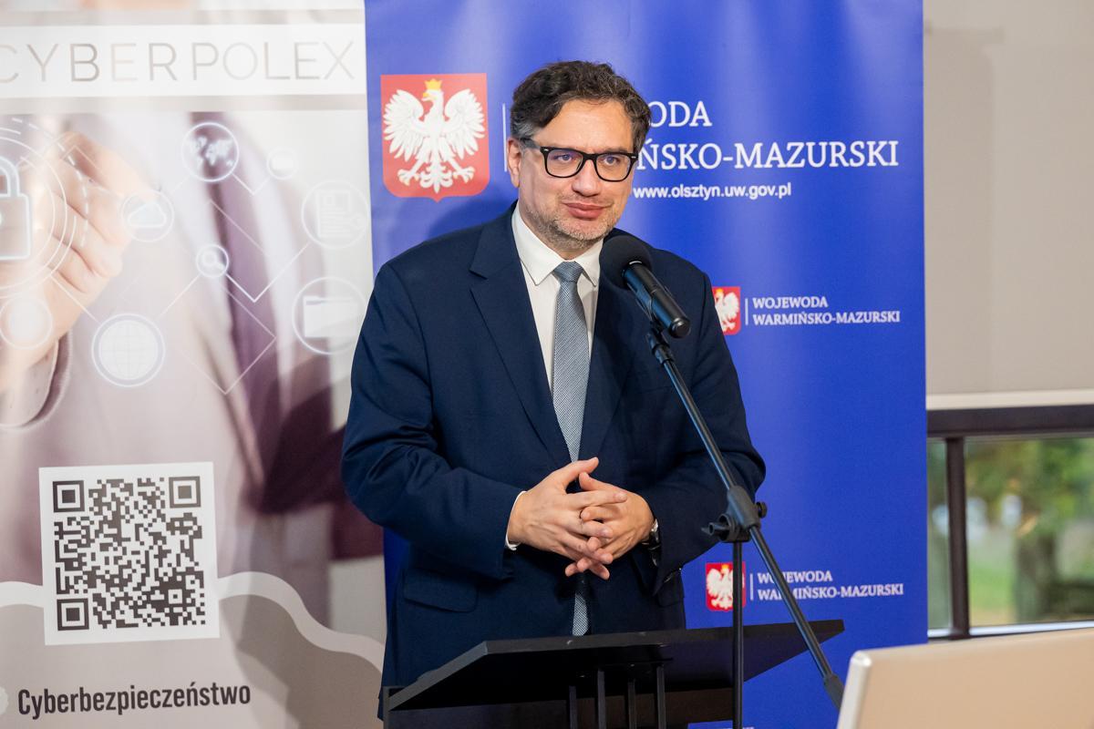 Mirosław Wróblewski, prezes UODO, podczas konferencji o ochronie danych osobowych na UWM