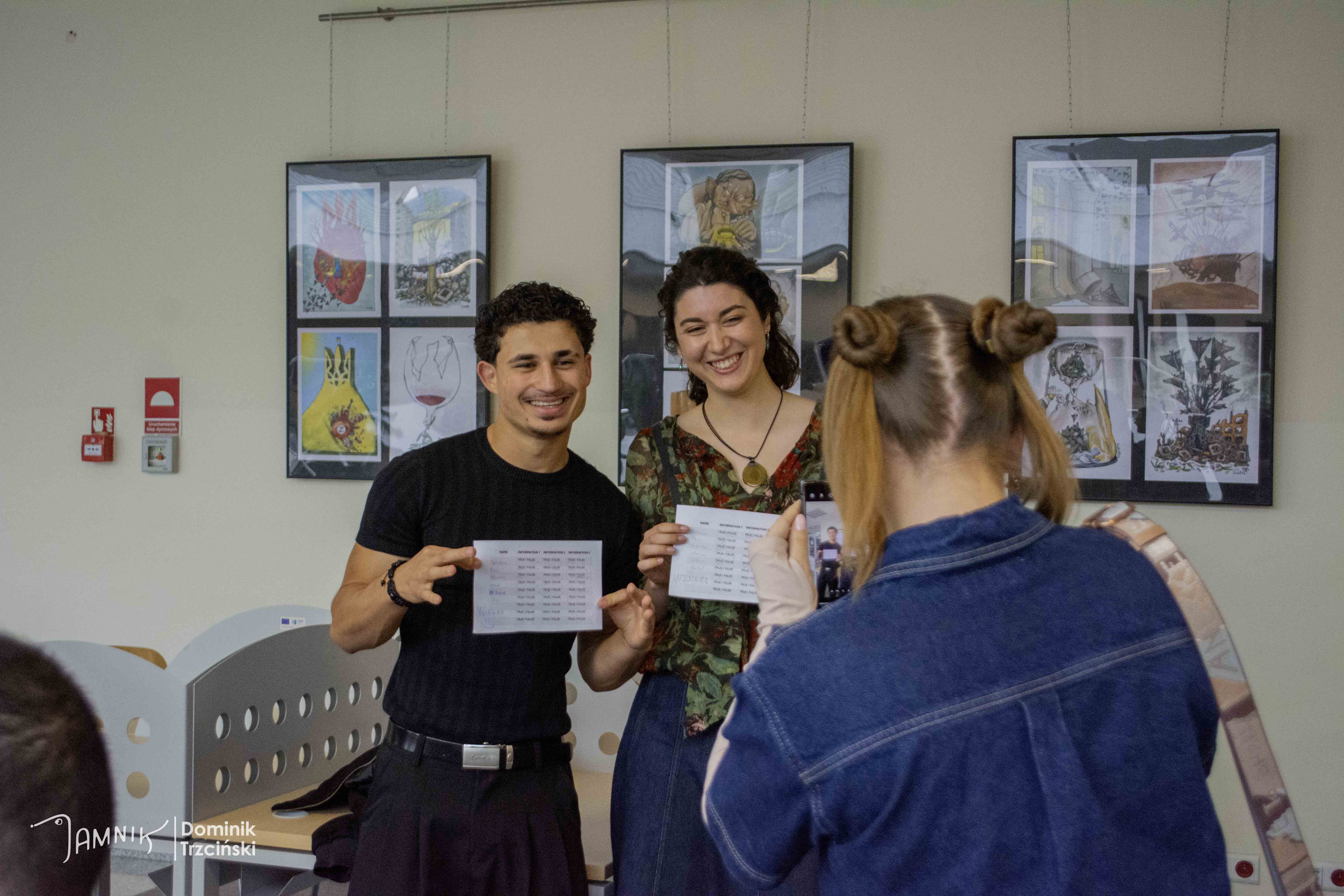 Studenci ambasadorzy ChallengeEU w Bibliotece Uniwersyteckiej / fot. Dominik Trzciński (SAF Jamnik)