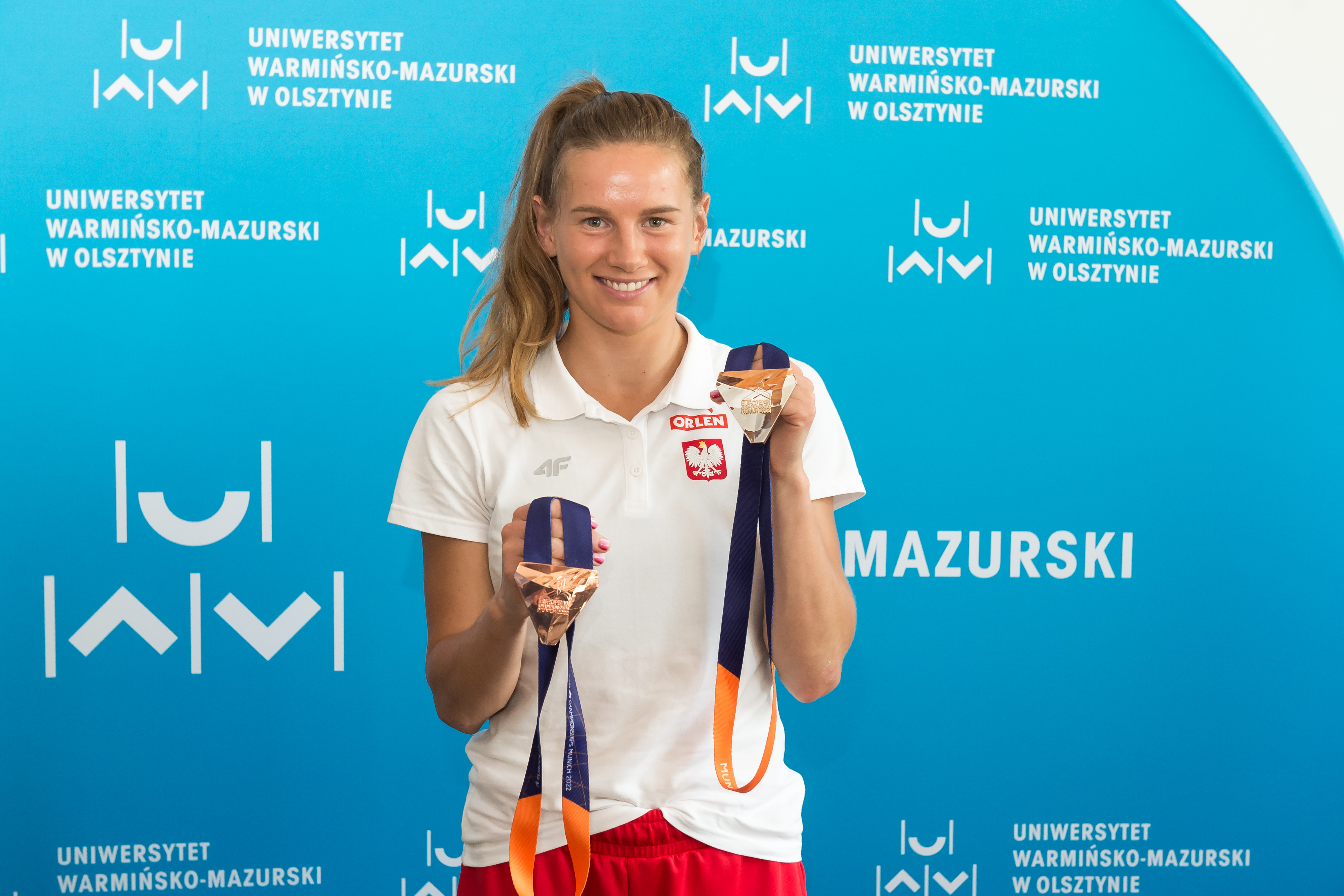 Aleksandra Lisowska z medalami