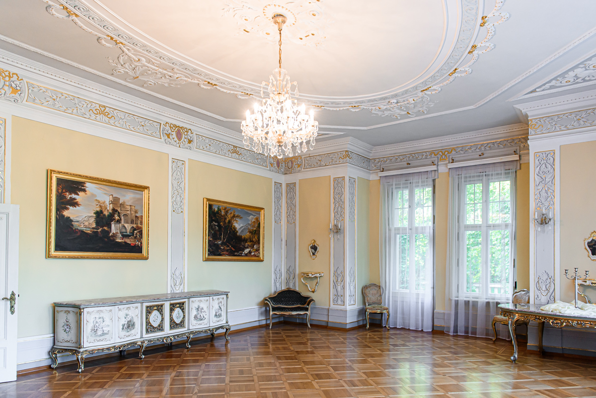 Wnętrze pałacu w Łężanach
