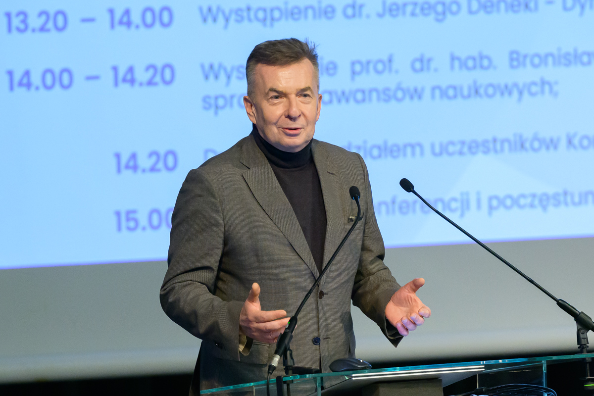 Minister nauki Dariusz Wieczorek