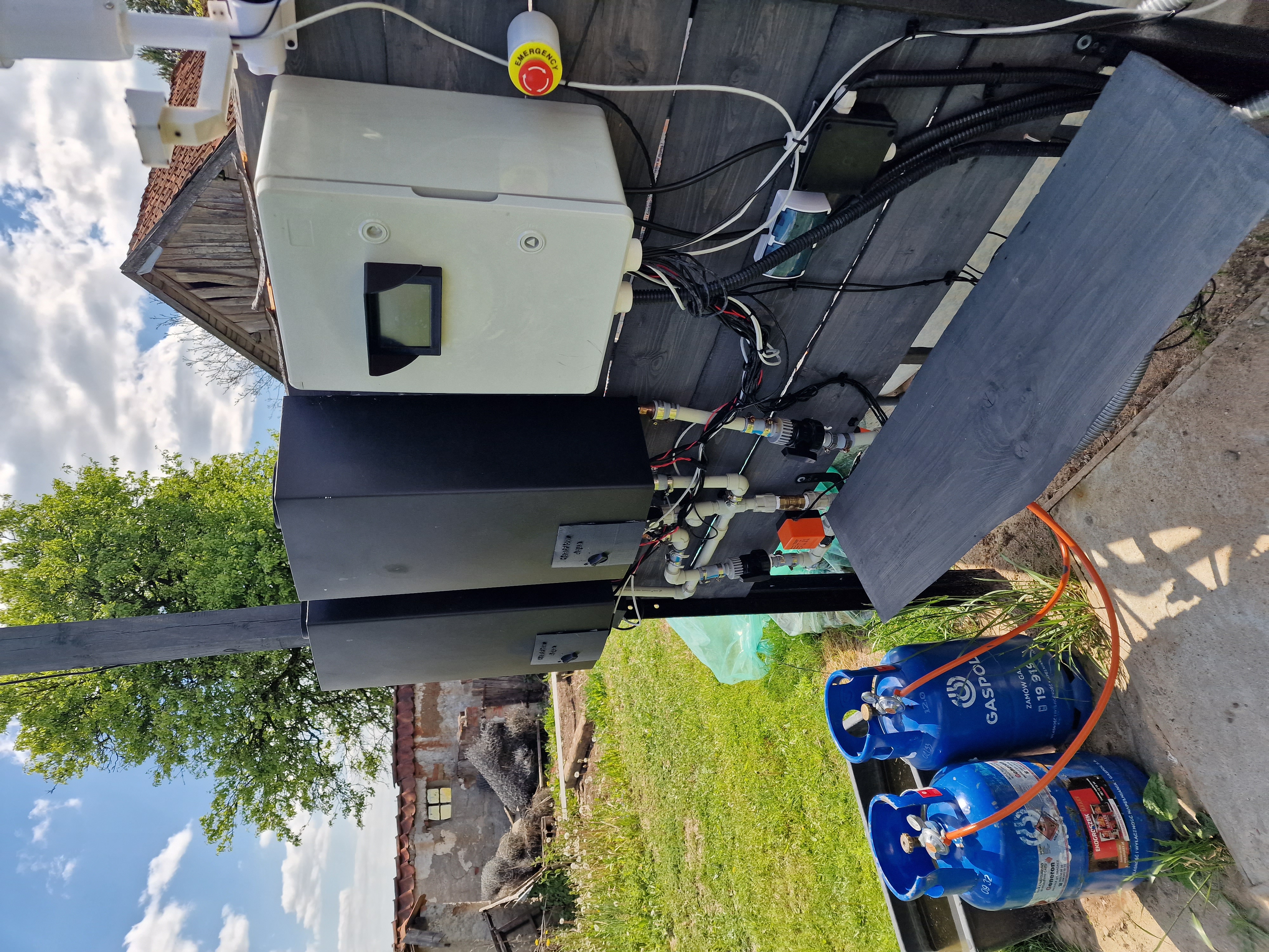 instalacja przy basenie