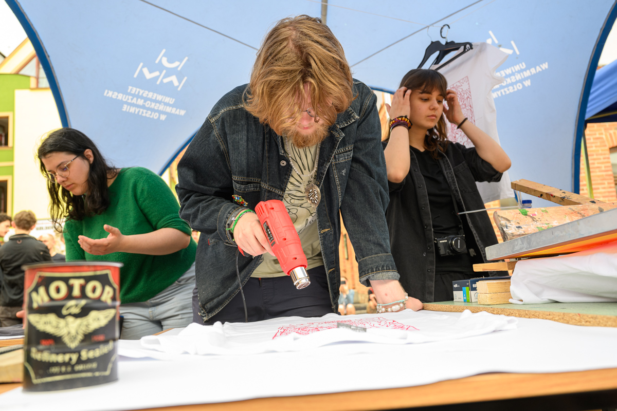 Piknik Sztuki z okazji jubileuszu 35-lecia Instytutu Sztuk Pięknych