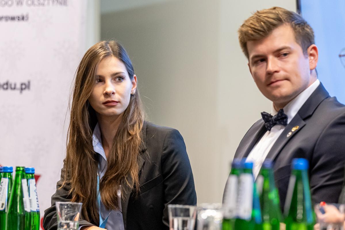 Przedstawiciele doktorantów: Izabela Oleś i Wojciech Milczarski