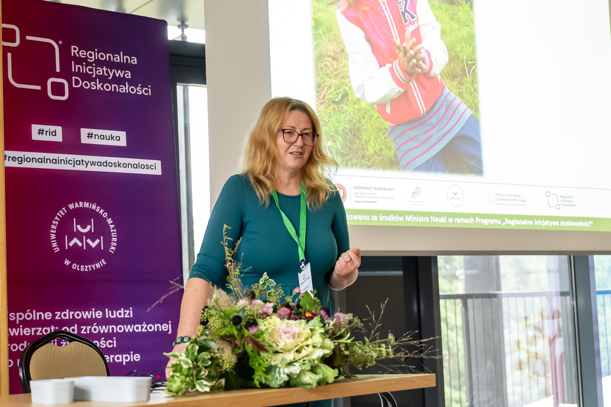 dr inż. Beata Płoszaj Witkowska podczas wystąpienia