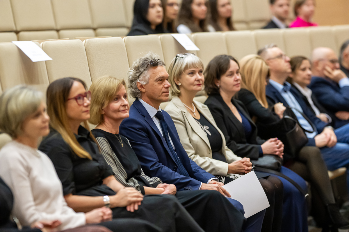 Uczestnicy uroczystego posiedzenia Rady Dziekańskiej na Wydziale Humanistycznym