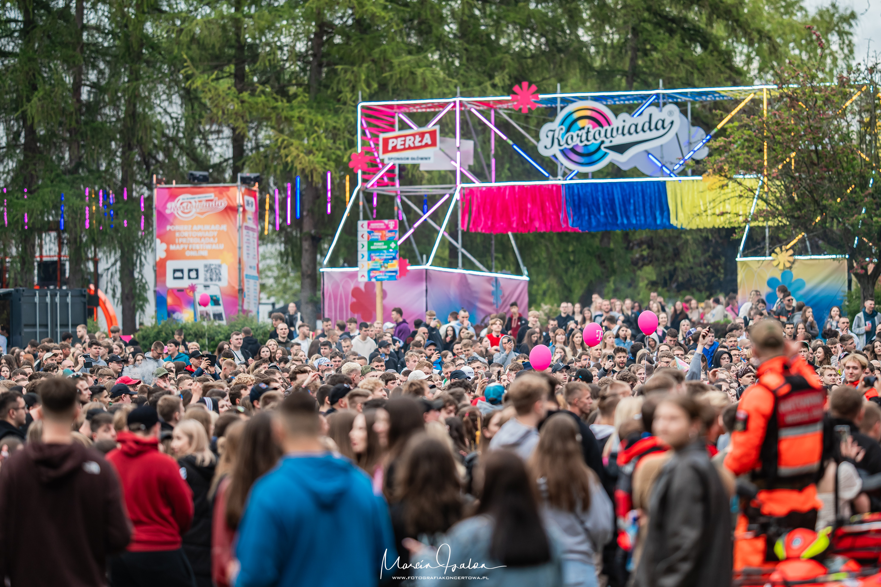 Kortowiada 2025 - tłumy ludzi w miasteczku studenckim UWM