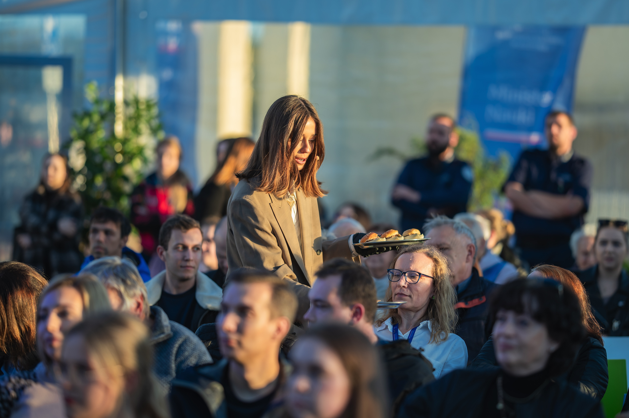 Izabella Krzan z publicznością podczas gotowania