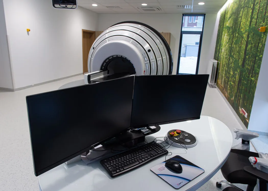 Mikroakcelerator ZAP-X w Uniwersyteckim Szpitalu Klinicznym