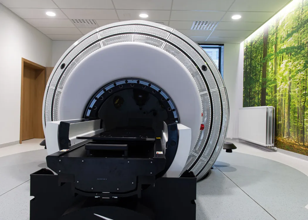 Mikroakcelerator ZAP-X w Uniwersyteckim Szpitalu Klinicznym