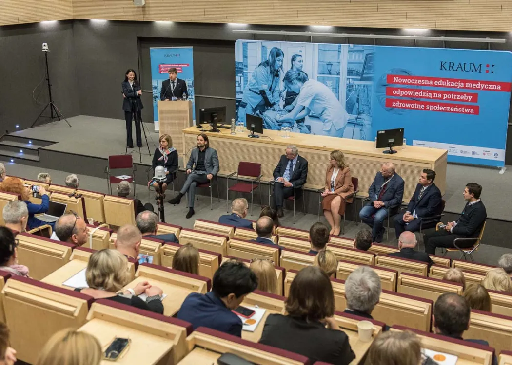 Konferencja pt. „Nowoczesna edukacja medyczna odpowiedzią na potrzeby zdrowotne społeczeństwa” / Fot. Tomasz Walów