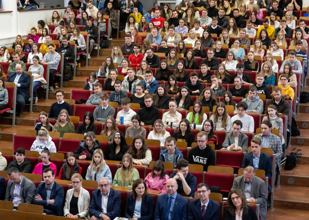 Publiczność na wykładzie prof. Balcerowicza