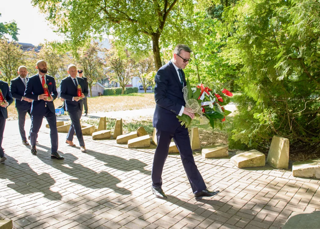 Złożenie kwiatów 