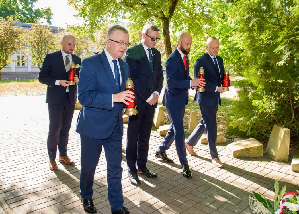 Złożenie kwiatów 