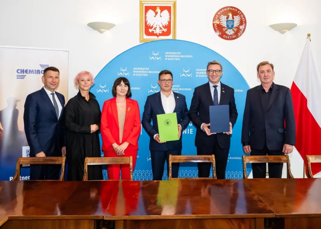 podpisanie umowy z firmą Chemirol