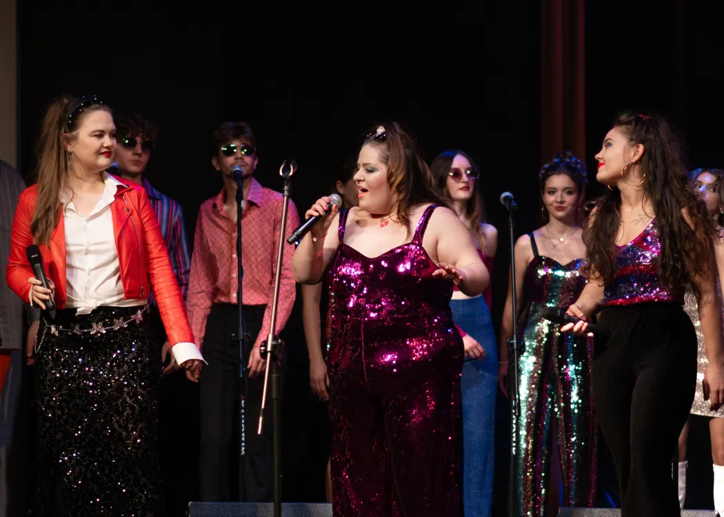 Wokalistki na scenie / Fot. Agata Kaluszkiewicz (Studencka Agencja Fotograficzna Jamnik)