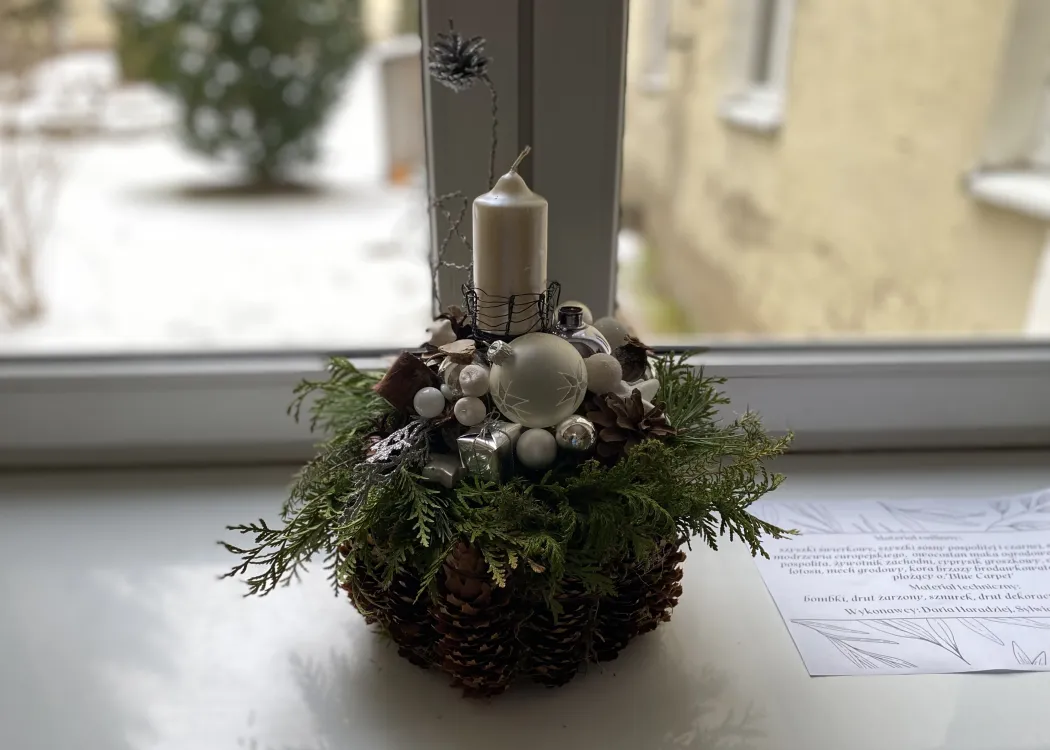 Wystawa wieńców na Wydziale Rolnictwa i Leśnictwa