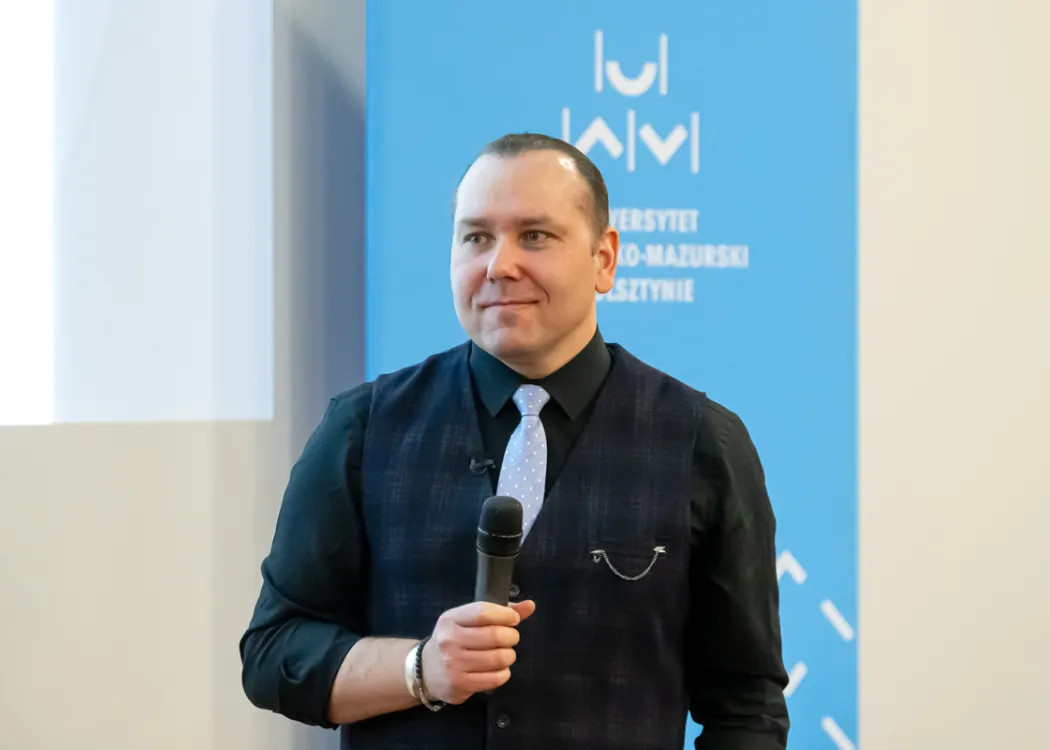 Naukowe środy na UWM - wykład dr. Miłosza Babeckiego