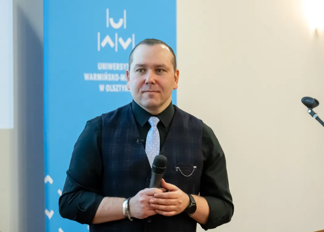 Naukowe środy na UWM - wykład dr. Miłosza Babeckiego