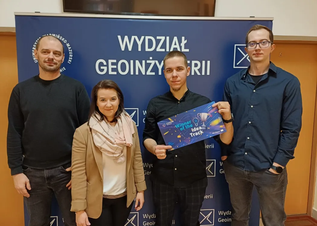 Nagrodzony zespół z Wydziału Geoinżynierii UWM oraz dr inż. Karolina Krzykowska-Piotrowska