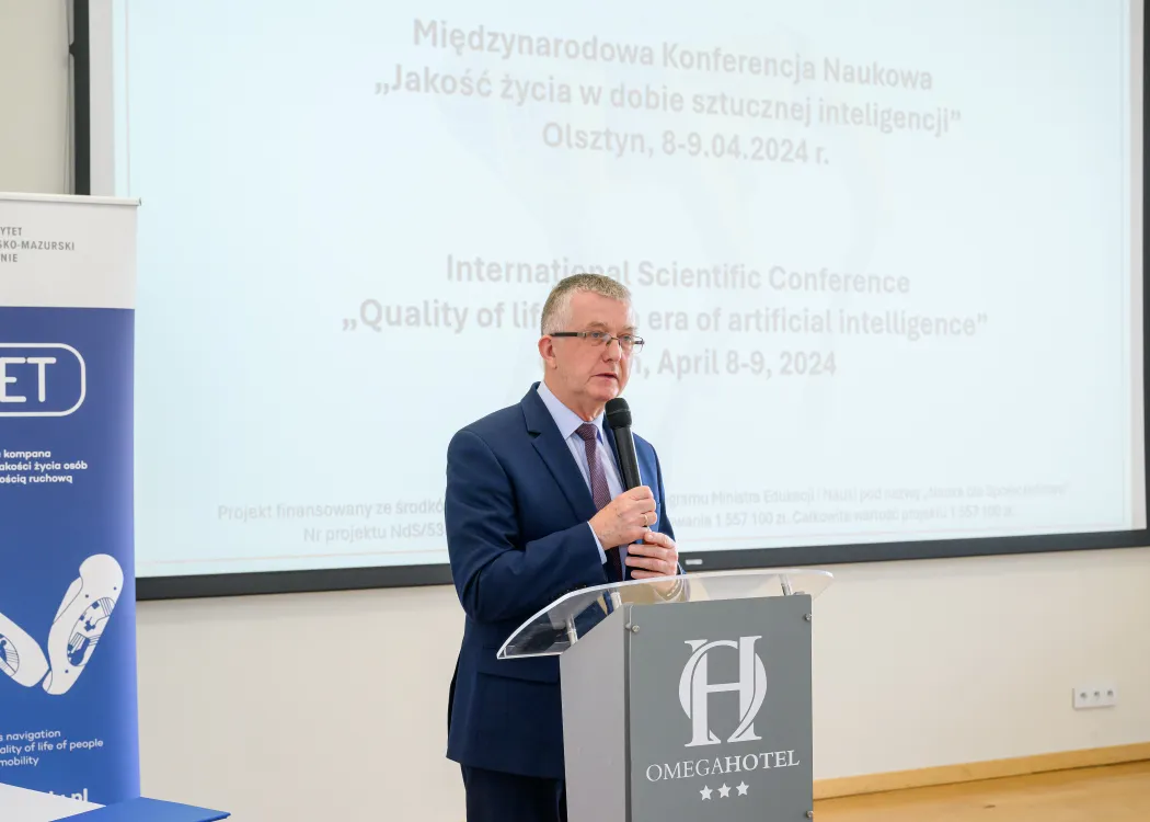 Prorektor prof. Gornowicz przemawia