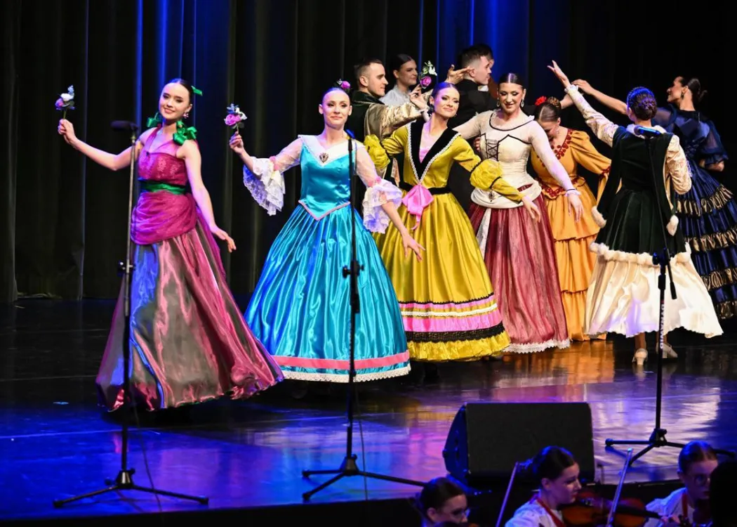 Koncert Zespołu Pieśni i Tańca Kortowo