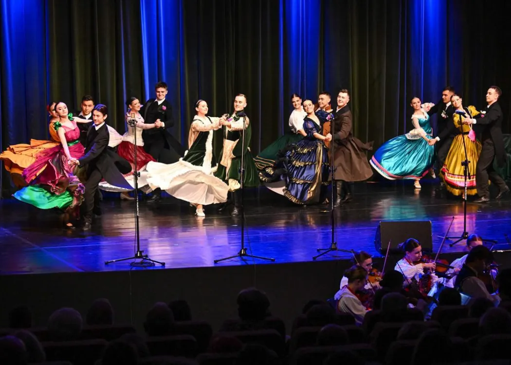 Koncert Zespołu Pieśni i Tańca Kortowo