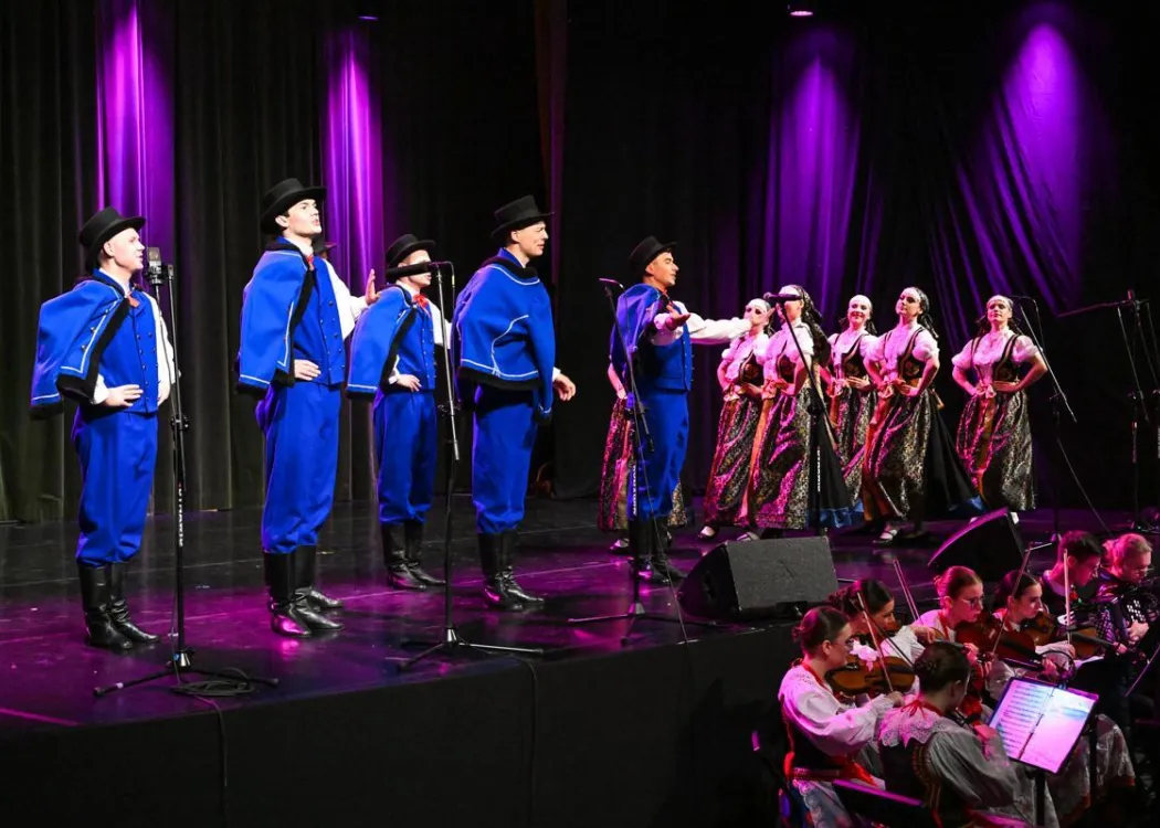 Koncert Zespołu Pieśni i Tańca Kortowo