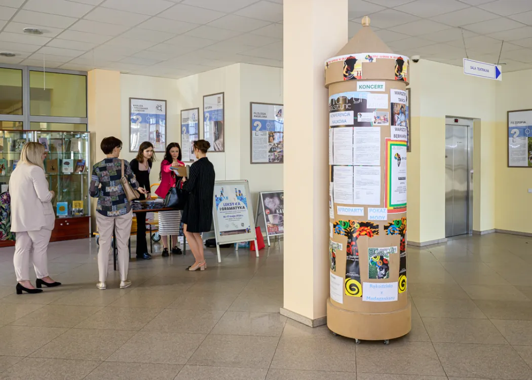 konferencja z cyklu: Nowe zjawiska w języku, tekście i komunikacji.