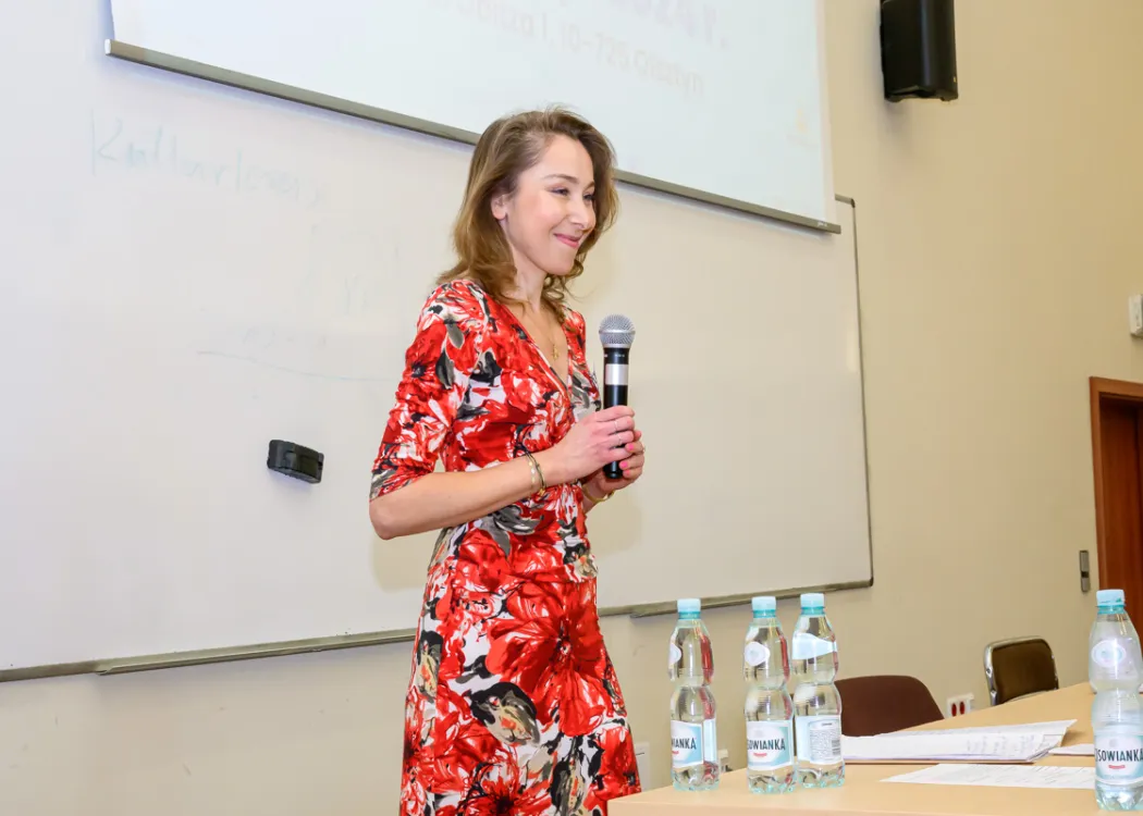 konferencja z cyklu: Nowe zjawiska w języku, tekście i komunikacji.