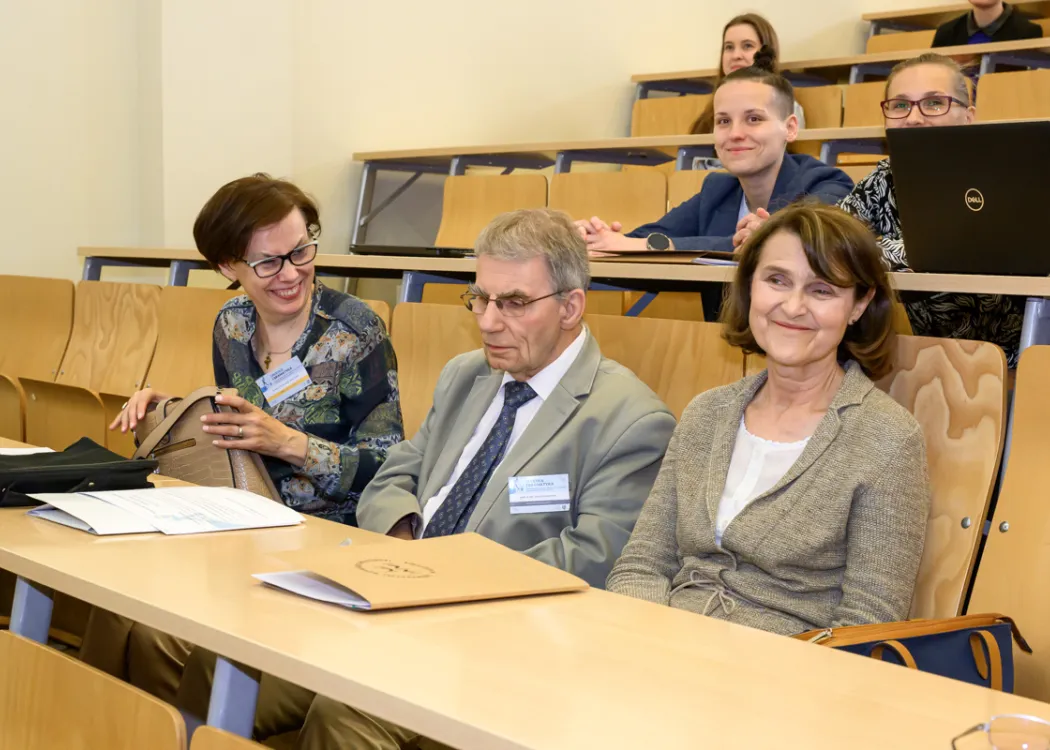 konferencja z cyklu: Nowe zjawiska w języku, tekście i komunikacji.