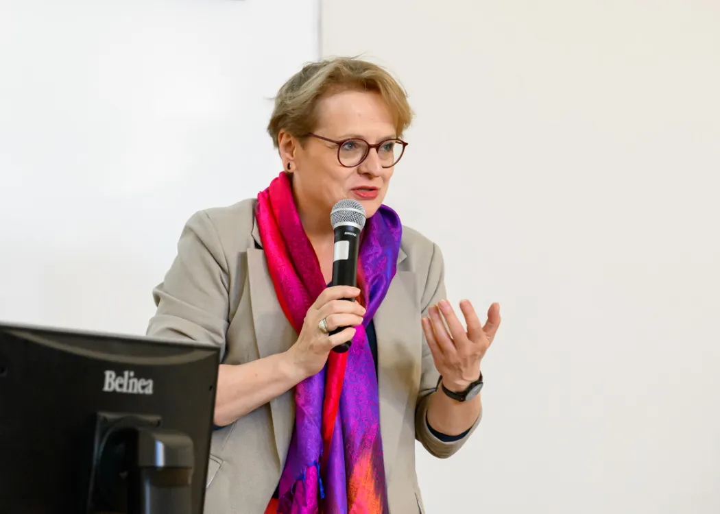 konferencja z cyklu: Nowe zjawiska w języku, tekście i komunikacji.