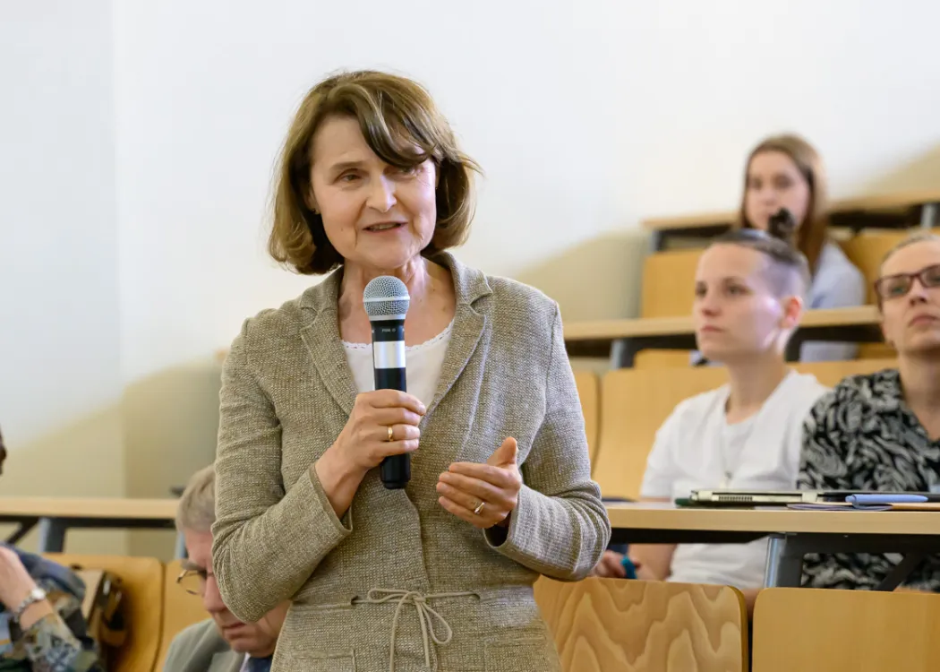 konferencja z cyklu: Nowe zjawiska w języku, tekście i komunikacji.