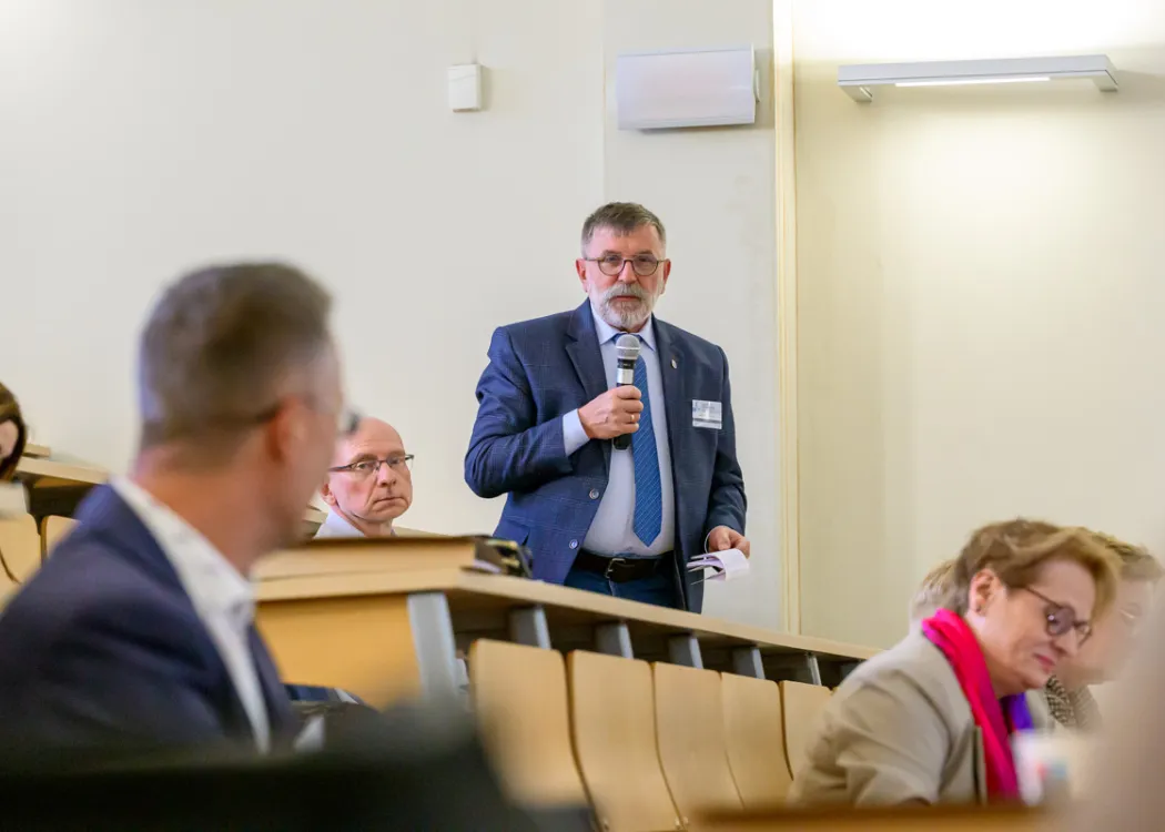 konferencja z cyklu: Nowe zjawiska w języku, tekście i komunikacji.