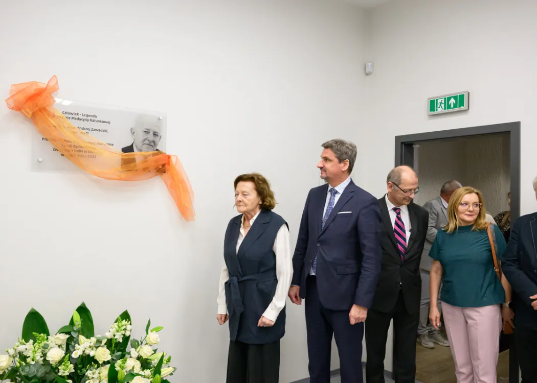 uroczystość nadania auli Wydziału Lekarskiego imienia prof. Wojciecha Rowińskiego oraz sali SOR imienia prof. Andrzeja Zawadzkiego.