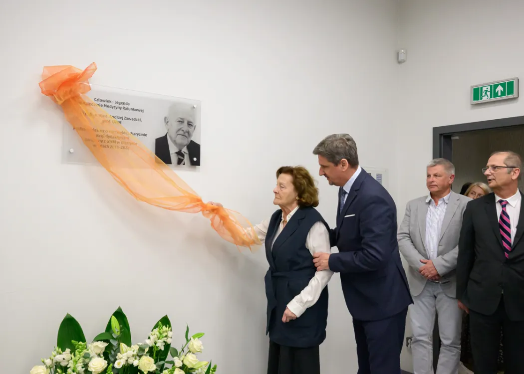 uroczystość nadania auli Wydziału Lekarskiego imienia prof. Wojciecha Rowińskiego oraz sali SOR imienia prof. Andrzeja Zawadzkiego.