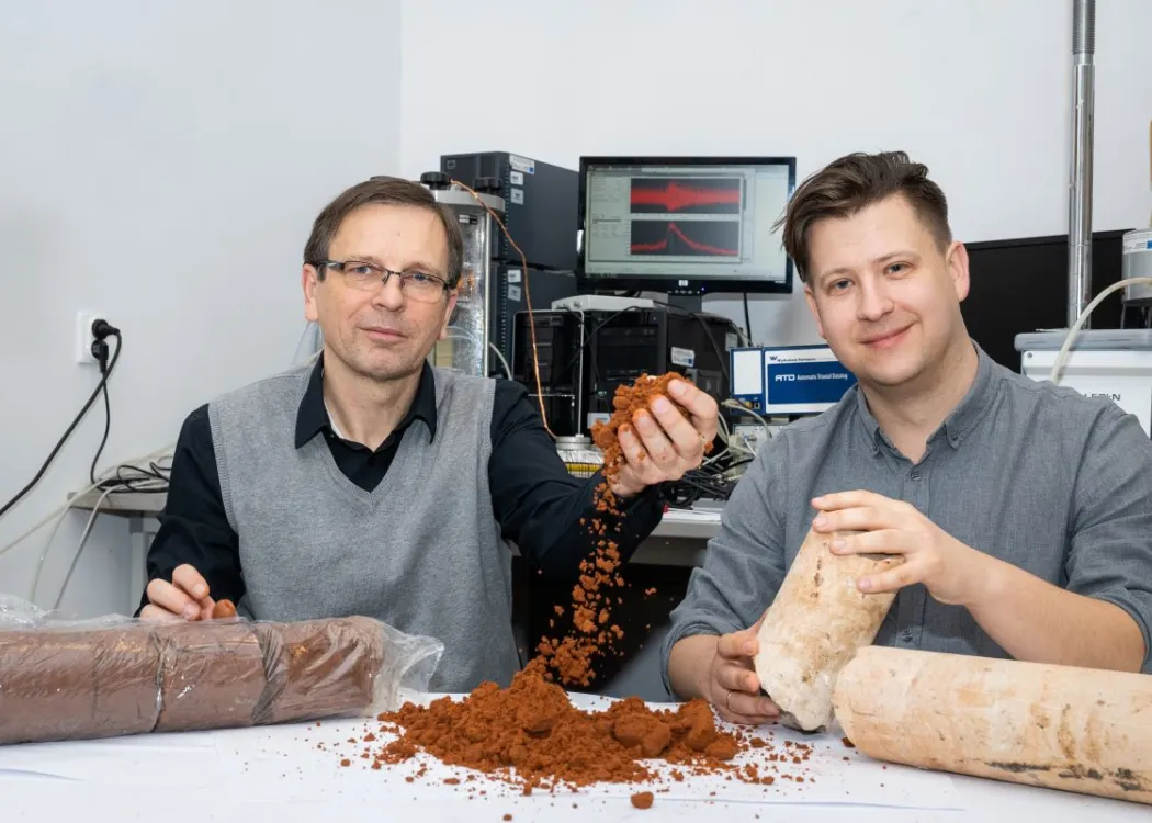 dr inż. Ireneusz Dyka i dr inż. Marcin Bujko