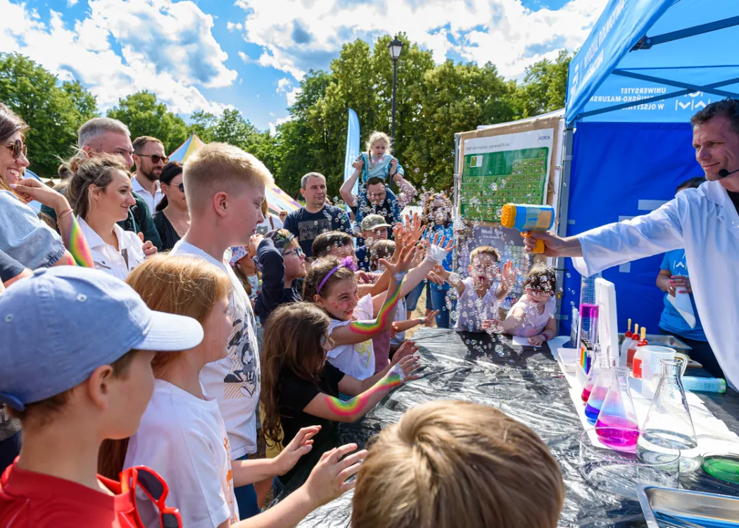 Piknik Nauki i Sztuki w Kortowie - jubileusz 25-lecia UWM