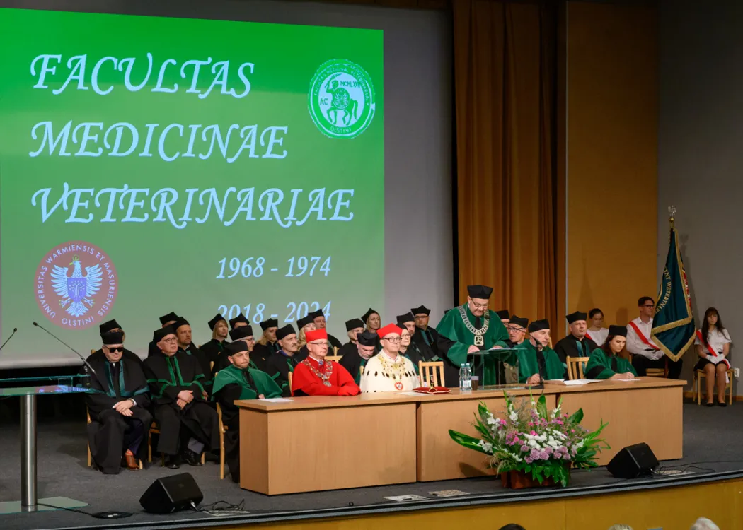 rozdanie dyplomów na Wydziale Medycyny Weterynaryjnej