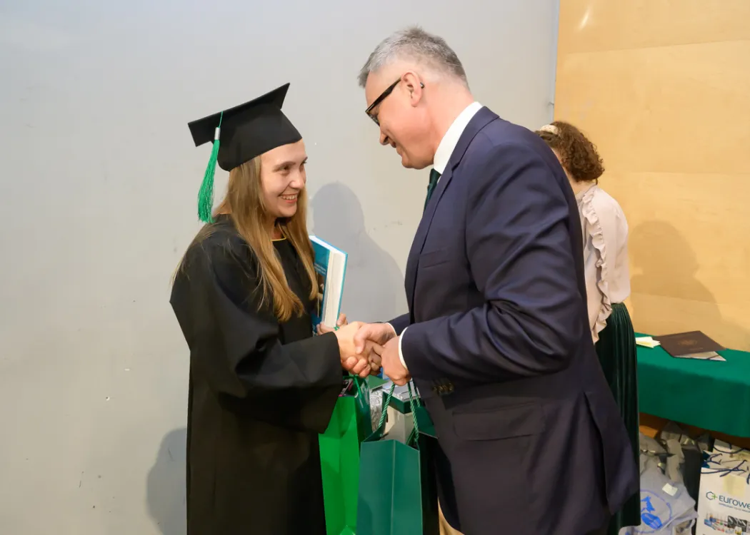 rozdanie dyplomów na Wydziale Medycyny Weterynaryjnej