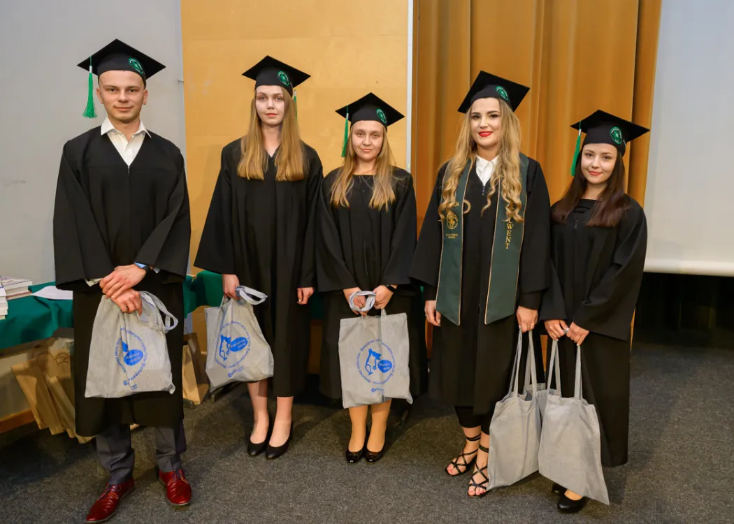rozdanie dyplomów na Wydziale Medycyny Weterynaryjnej
