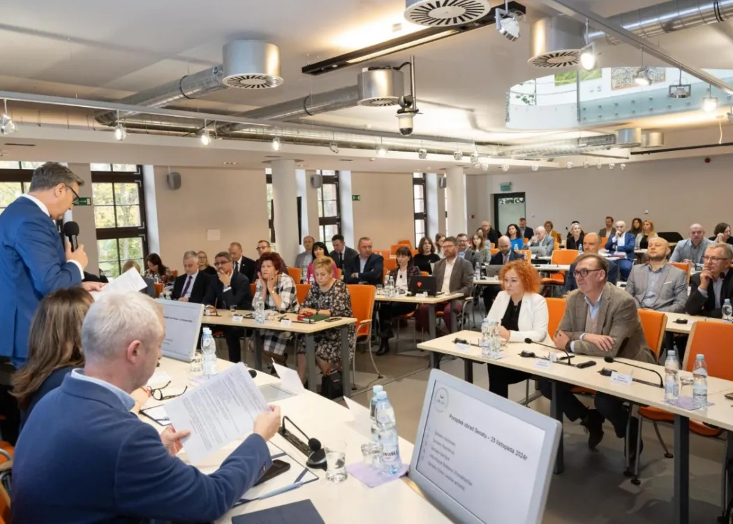 Październikowe posiedzenie Senatu UWM