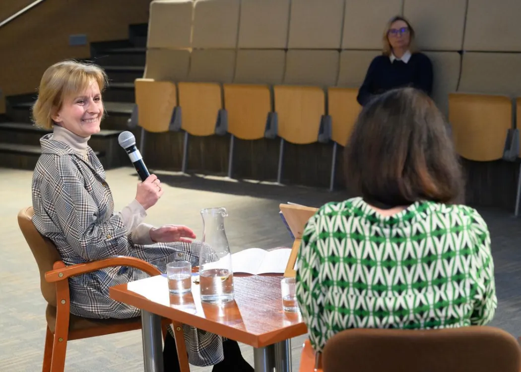Spotkanie z Ishbel Szatrawską na Wydziale Humanistycznym - 18 listopada 2024 r.