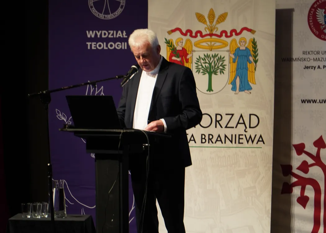 Konferencja o Hozjuszu 