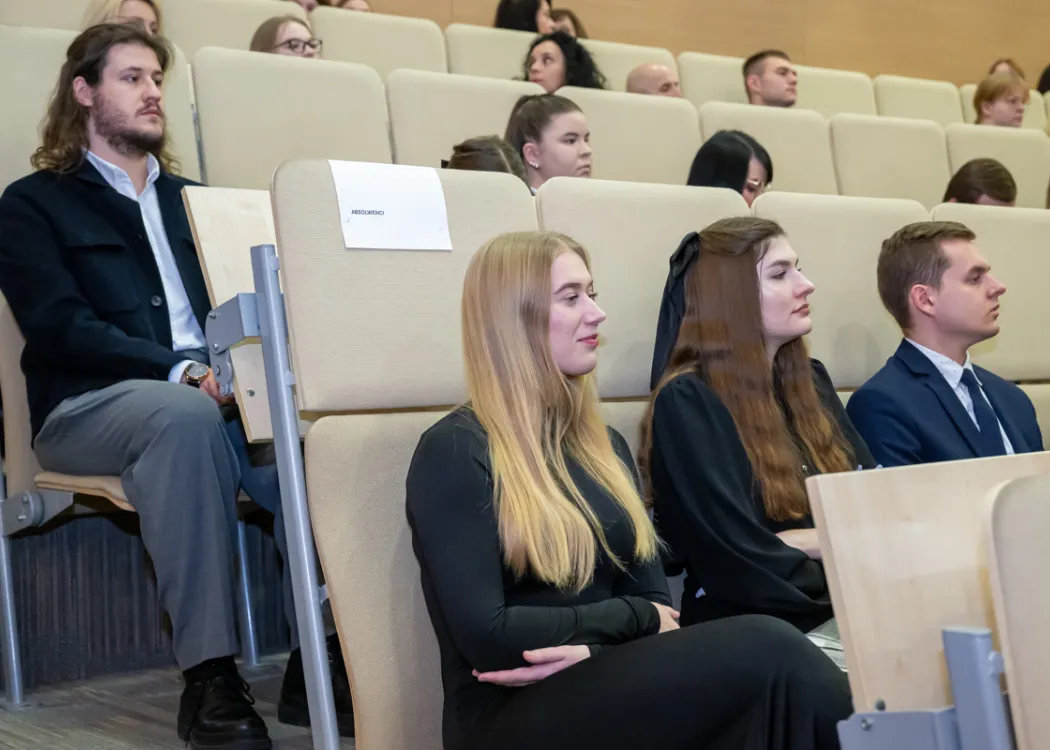 Wydział Humanistyczny: wręczenie dyplomów wyróżniającym się absolwentom