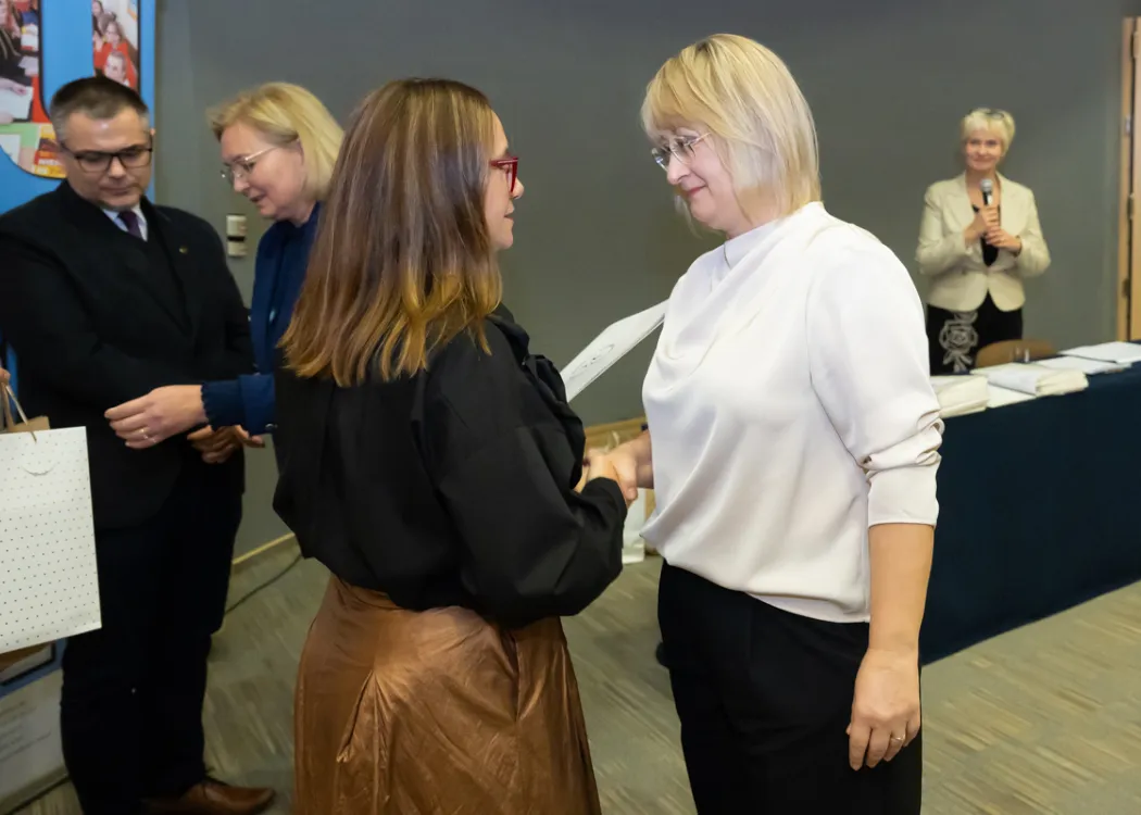 Wydział Humanistyczny: wręczenie dyplomów wyróżniającym się absolwentom