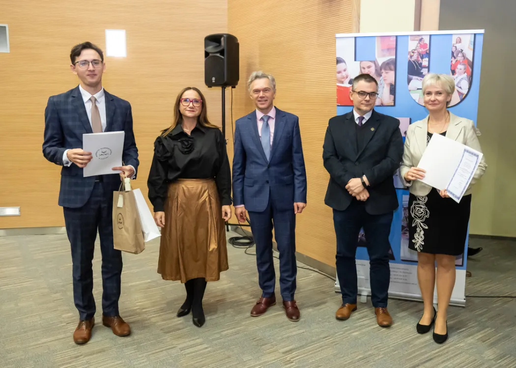 Wydział Humanistyczny: wręczenie dyplomów wyróżniającym się absolwentom