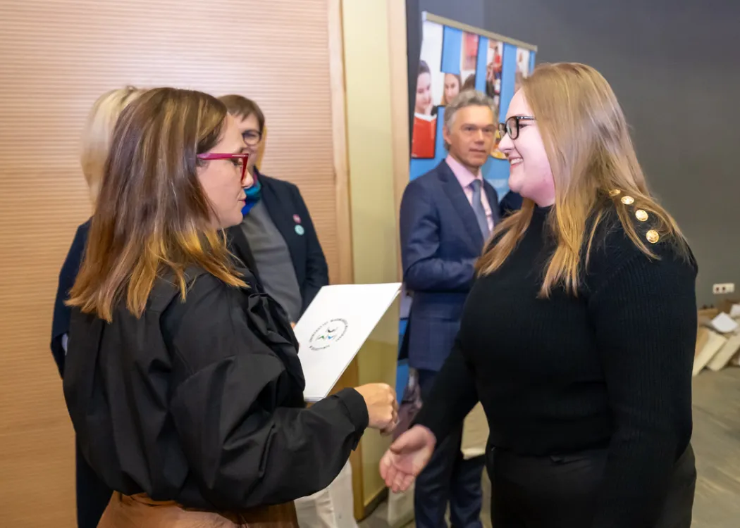 Wydział Humanistyczny: wręczenie dyplomów wyróżniającym się absolwentom